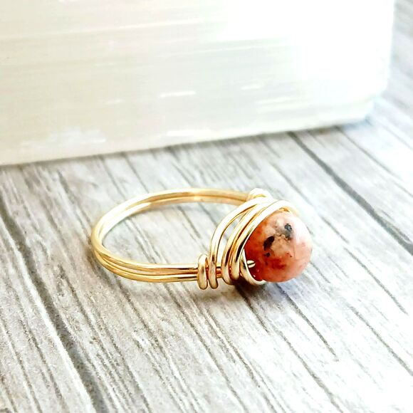 Dainty Orange Marble Beaded Ring, Stackable Stone Wire Ring, Size 4 - Picture 2 of 3